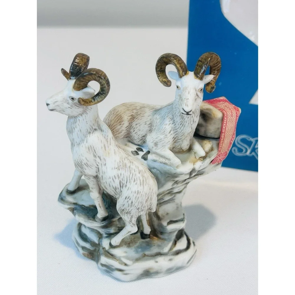 Ski Country Dall Sheep Bachelor Rams 1980 Grand Slam Series Decanter Empty